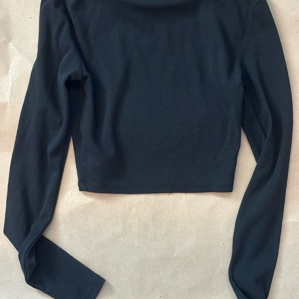Zara Black Long Sleeve Cropped Top - Picture 3 of 3